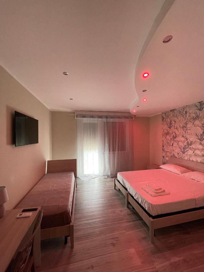 B&B New Paris & Suite タラント エクステリア 写真