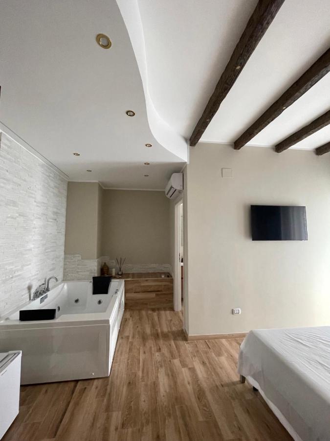 B&B New Paris & Suite タラント エクステリア 写真